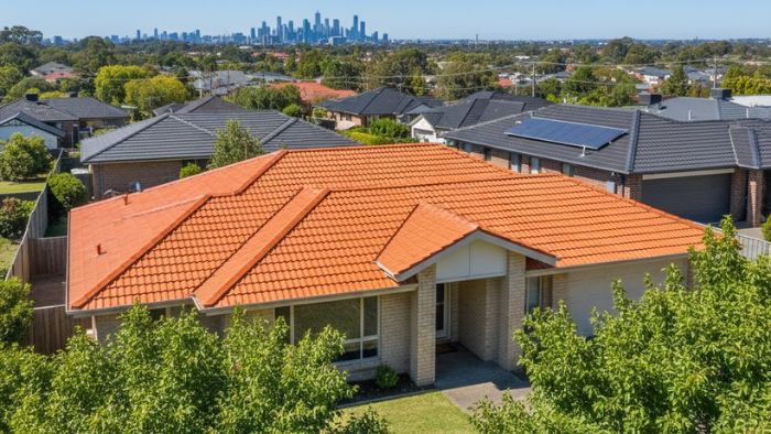 Tile roof cleaning Melbourne